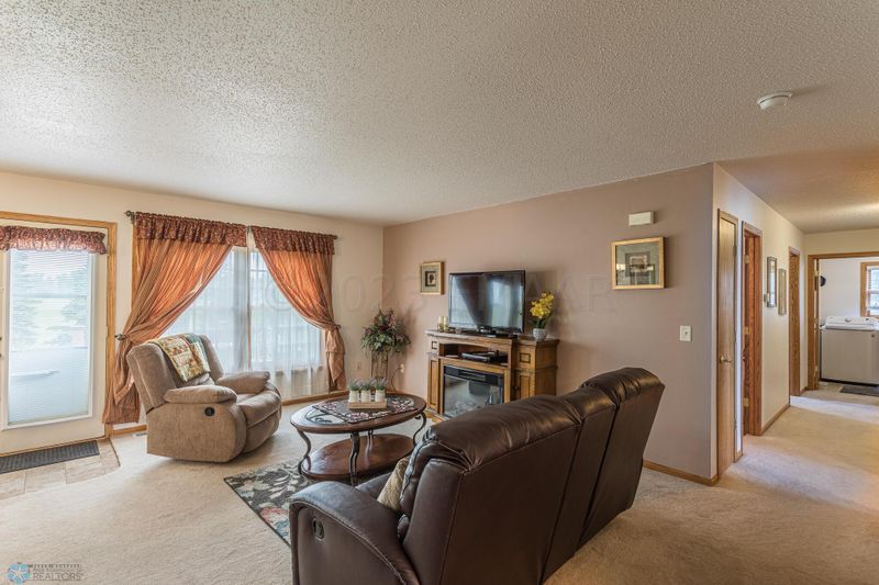 616 6th St NE, Perham, MN 56573
