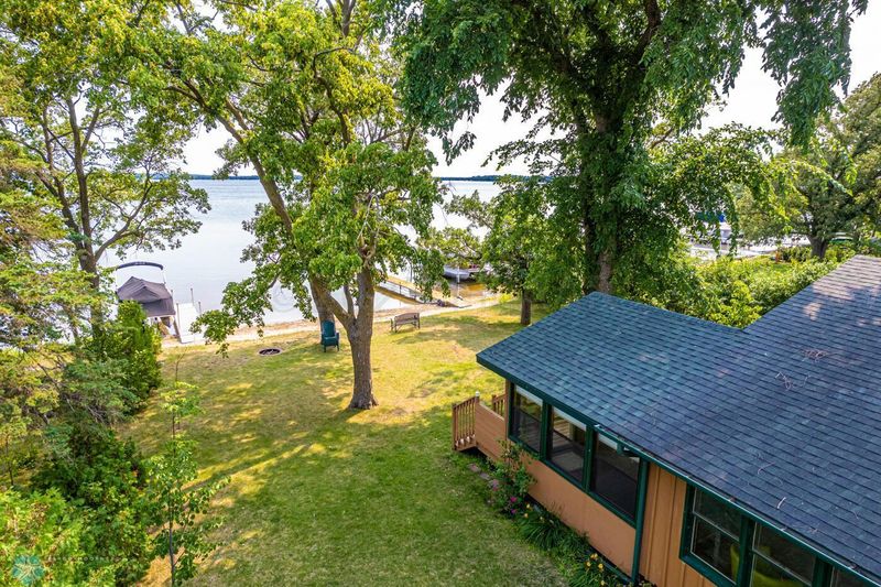 1125 Northshore Dr, Detroit Lakes, MN 56501