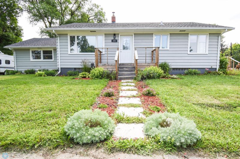 301 3 St NE, Dilworth, MN 56529