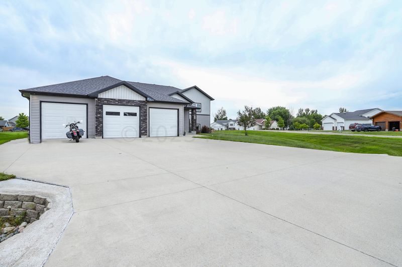 217 6th Ave W, Sabin, MN 56580