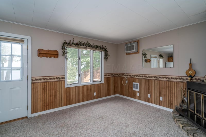 13952 Elmer Hanson Dr SE, Mentor, MN 56736