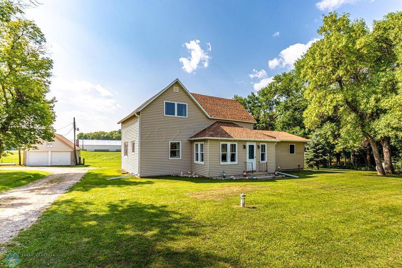 1527 280th St N, Hawley, MN 56549