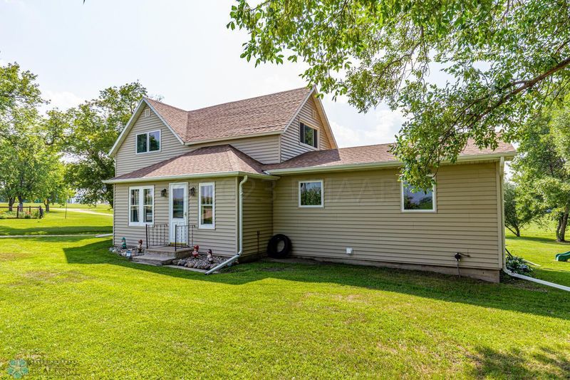 1527 280th St N, Hawley, MN 56549