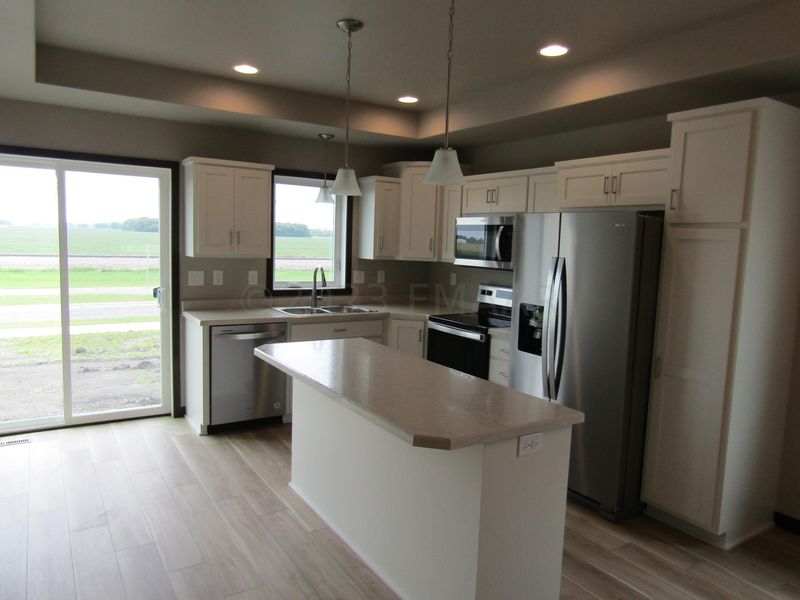 4426 19 St S, Moorhead, MN 56560