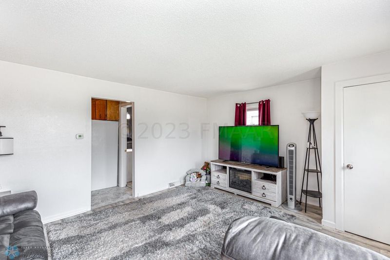 209 2 Ave SW, Dilworth, MN 56529