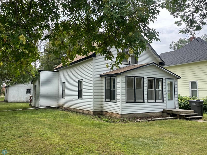 534 5th St, Campbell, MN 56522