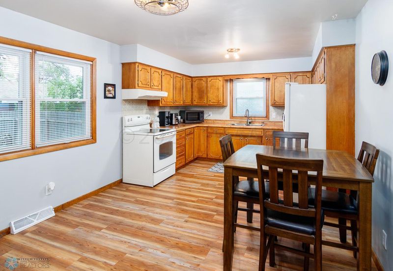 303 Main St N, Dilworth, MN 56529