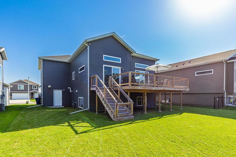 3715 30th St S, Moorhead, MN 56560