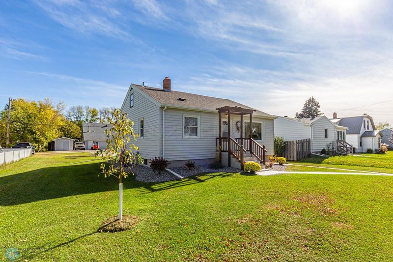211 2 St NE, Dilworth, MN 56529
