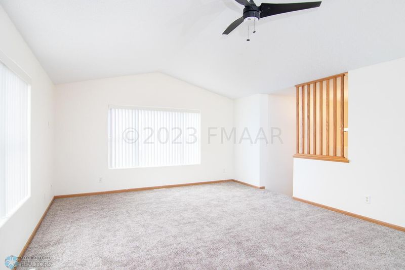 1916 4th Ave N, Moorhead, MN 56560
