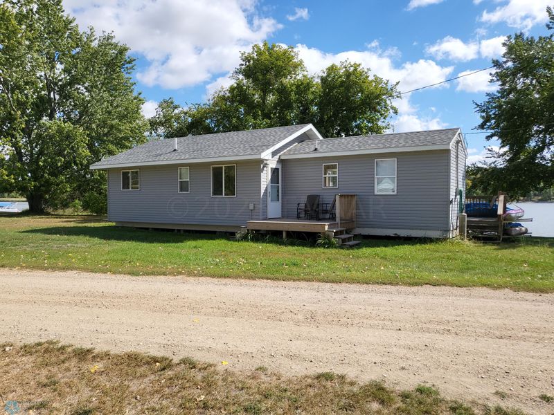 5770 Rainbow Island Dr, Beardsley, MN 56211