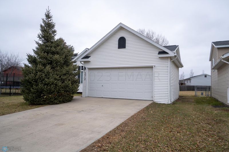 3512 13th St S, Moorhead, MN 56560