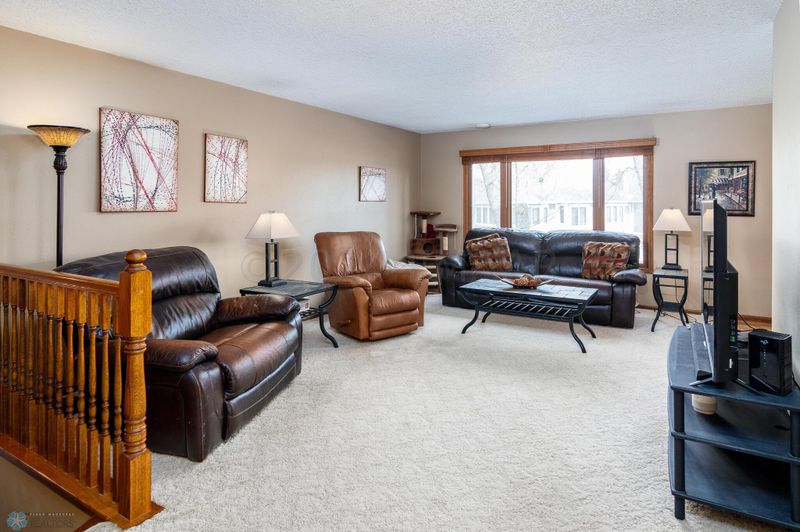 3910 Rivershore Dr S, Moorhead, MN 56560