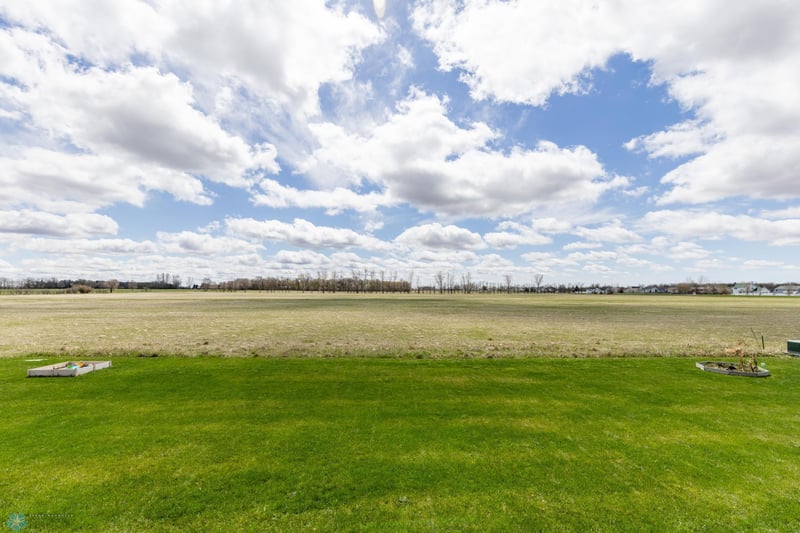 1504 2 Ave SE, Barnesville, MN 56514