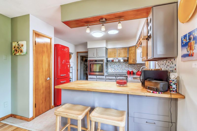 1203 Elm St S, Moorhead, MN 56560