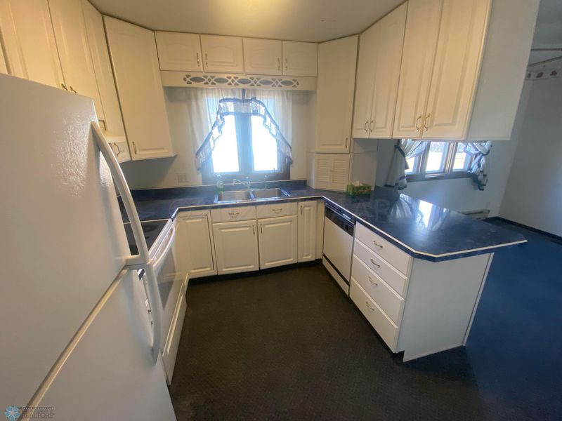 920 Walsh St, Crookston, MN 56716