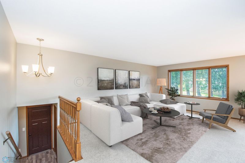 3108 22nd St S, Moorhead, MN 56560