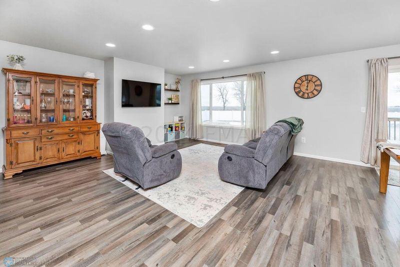 1703 46th Ave S, Moorhead, MN 56560
