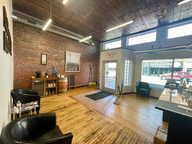 320 Main St E, Menomonie, WI 54751