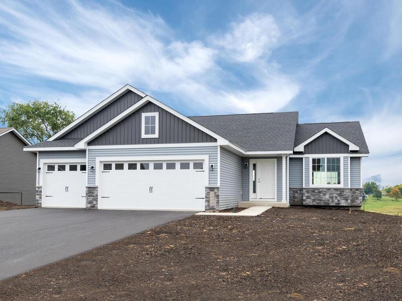 1313 Mulberry Ave NE, Montgomery, MN 56069