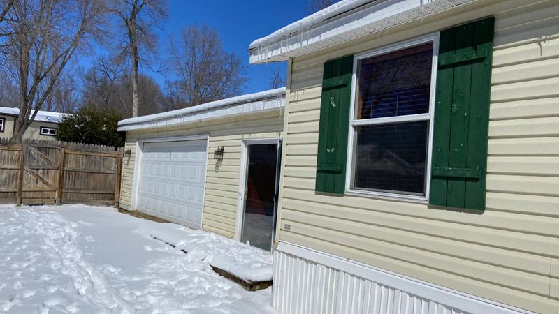 8230 N Shore Dr, Spicer, MN 56288
