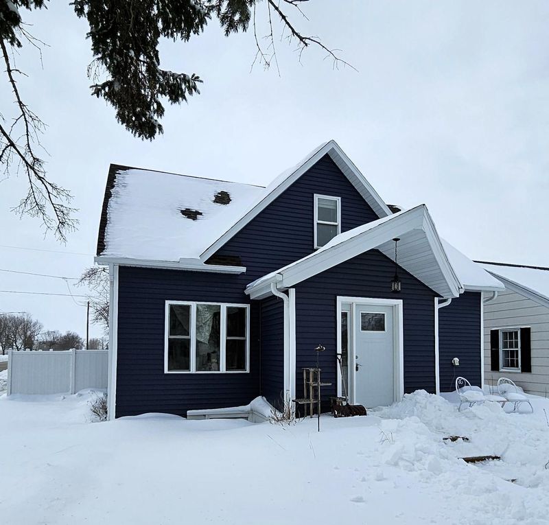 111 Western Ave N, Brooten, MN 56316