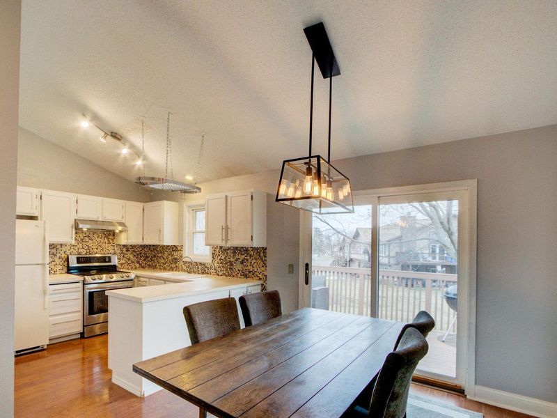 15750 Hallmark Pa, Apple Valley, MN 55124