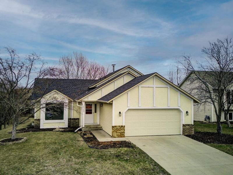 15750 Hallmark Pa, Apple Valley, MN 55124
