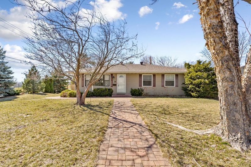 10940 Zenith Ave S, Bloomington, MN 55431