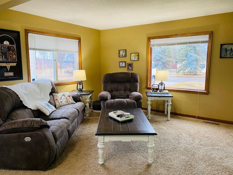 326 Langford St, Detroit Lakes, MN 56501