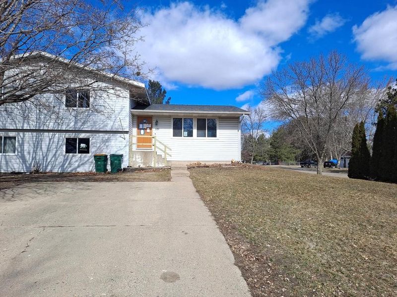 101 8th St N, Sartell, MN 56377