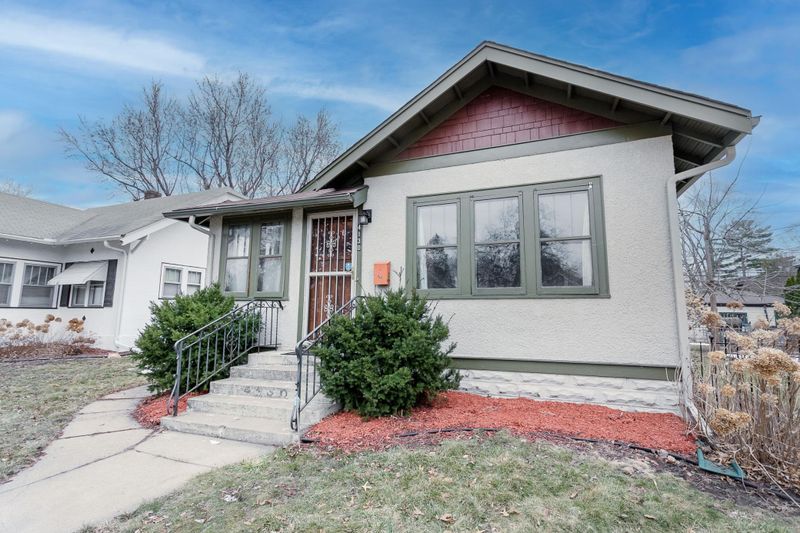 4130 Humboldt Ave N, Minneapolis, MN 55412