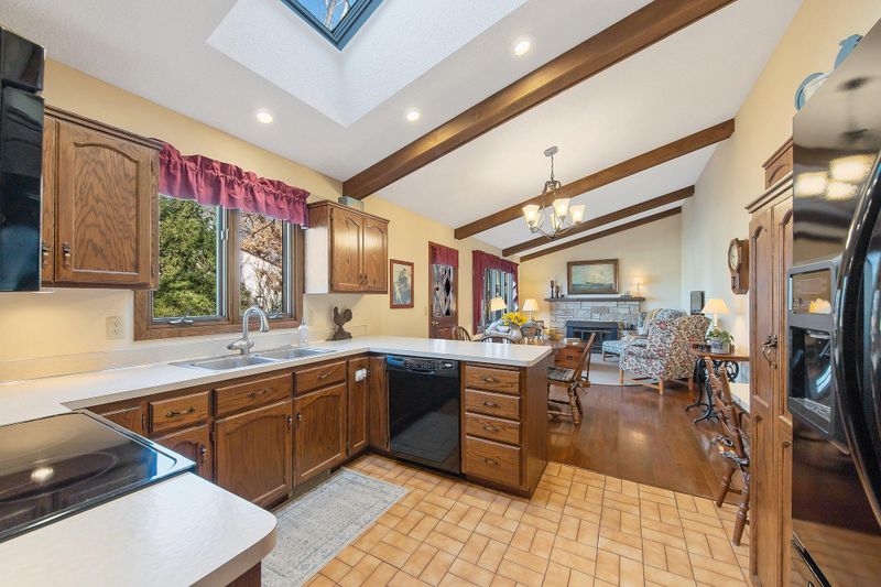 341 Forest Dr, Circle Pines, MN 55014