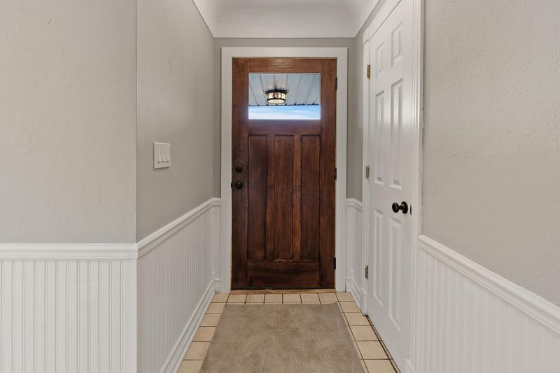 9536 Flintwood St NW, Coon Rapids, MN 55433