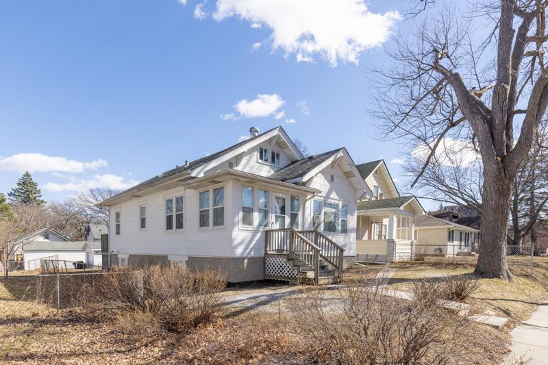 3016 Irving Ave N, Minneapolis, MN 55411