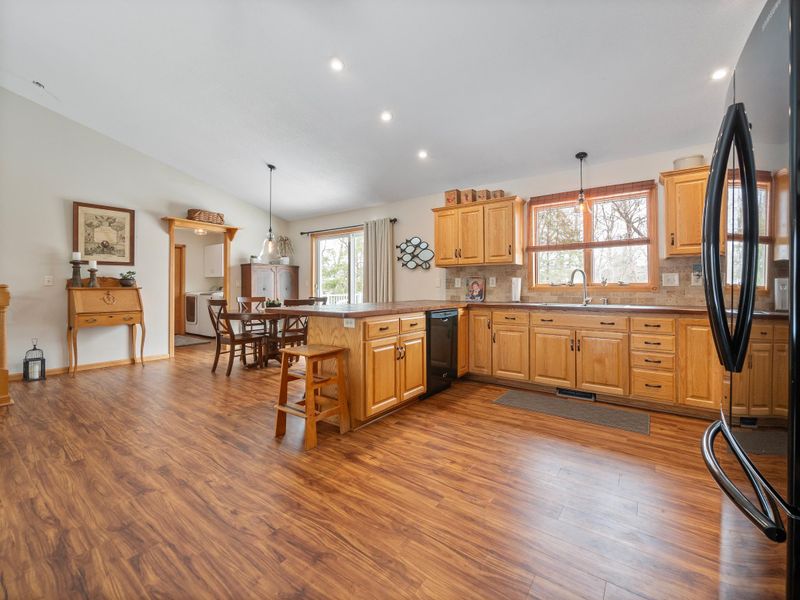 3907 E Burgen Rd SE, Alexandria, MN 56308