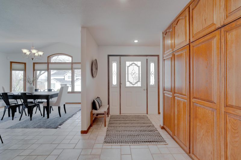 1006 Baird Ln NE, Rochester, MN 55906