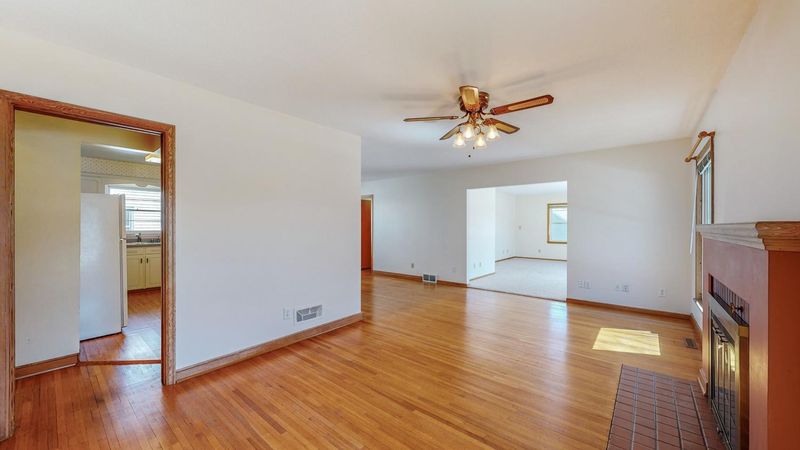725 11th St NW, Rochester, MN 55901