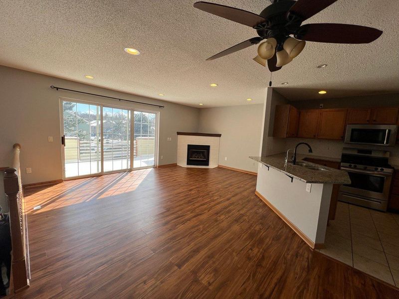 1829 E 122nd St, Burnsville, MN 55337