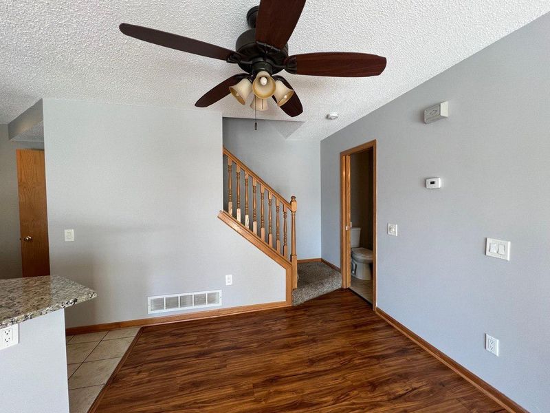 1829 E 122nd St, Burnsville, MN 55337