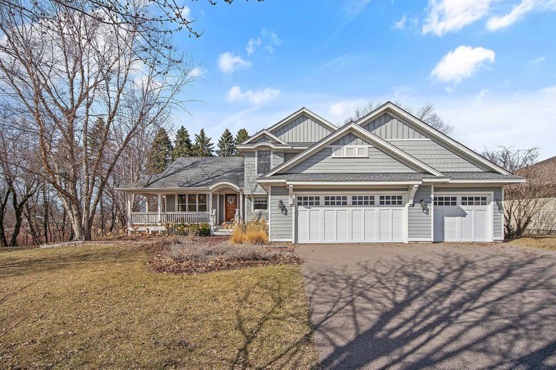 1686 Lakeland Cir, Hugo, MN 55038