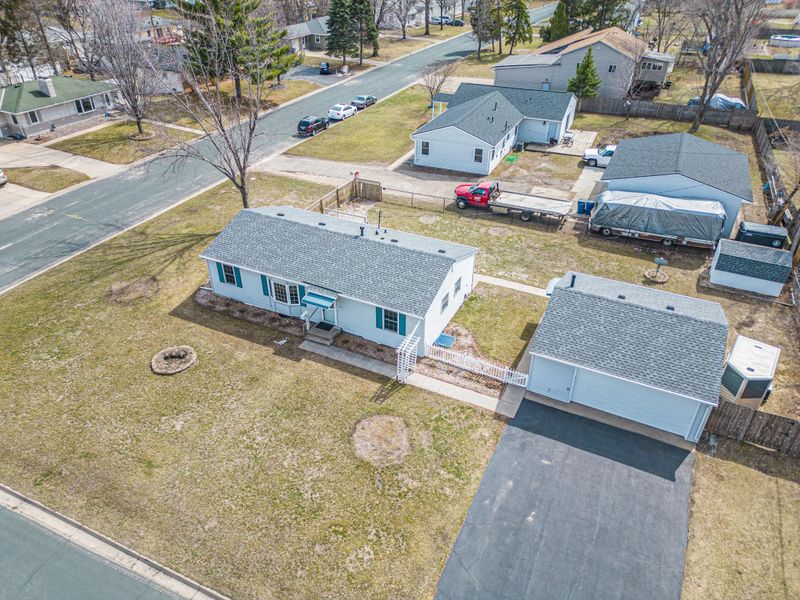 1101 W 87th St, Bloomington, MN 55420