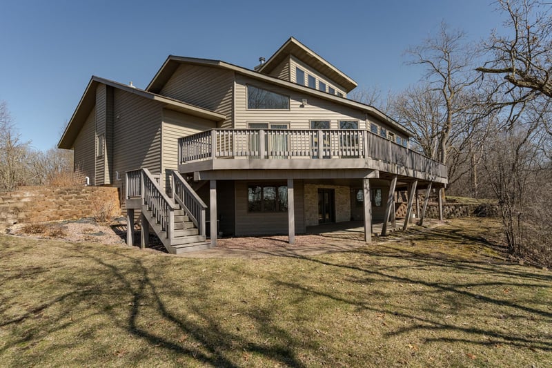 30248 Highway 74, Saint Charles, MN 55972
