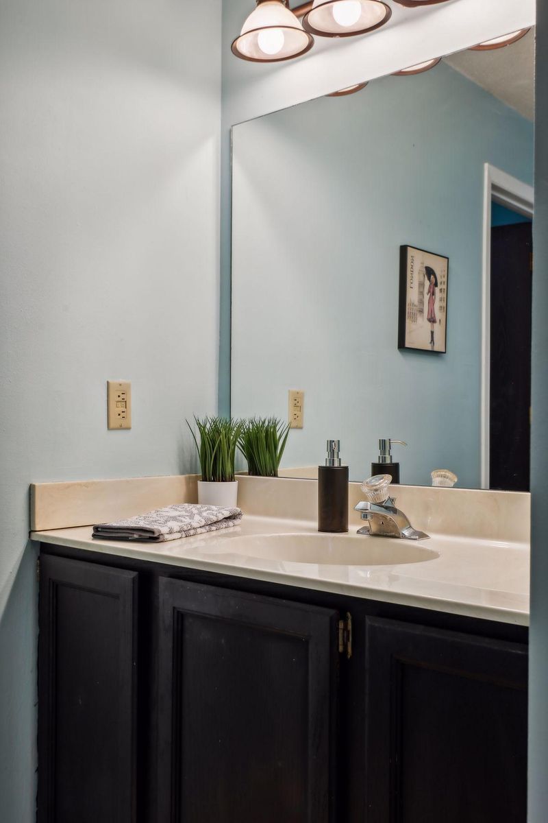 2170 Ridge Dr #22, Saint Louis Park, MN 55416