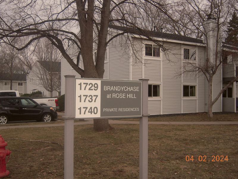 1729 Fulham St #D, Lauderdale, MN 55113