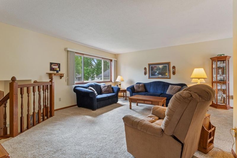 9130 Janero Ave S, Cottage Grove, MN 55016