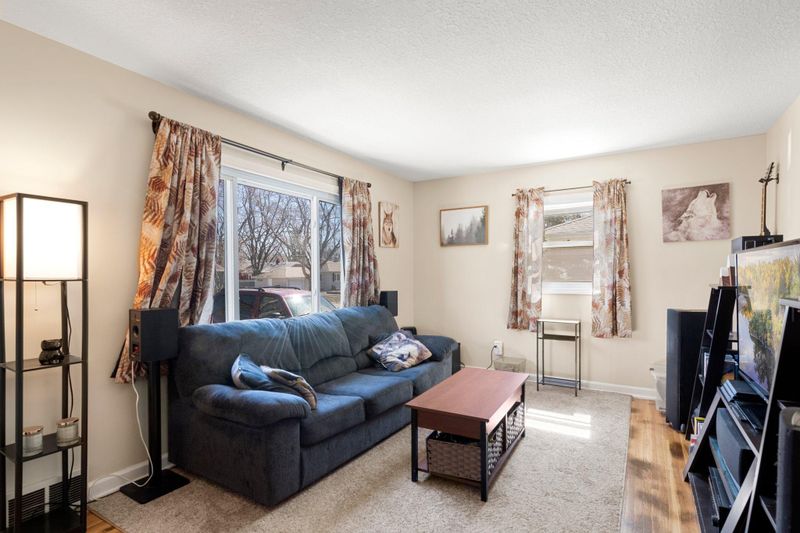 4325 Georgia Ave N, Crystal, MN 55428