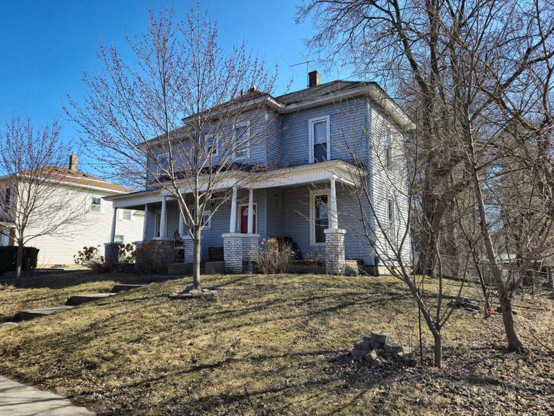 514 Park St, Anoka, MN 55303