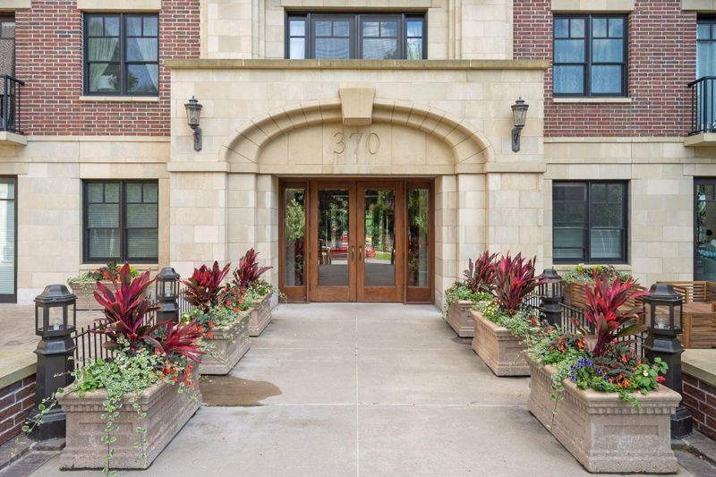 370 Marshall Ave #309, Saint Paul, MN 55102