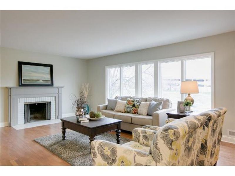 6335 Halifax Ave S, Edina, MN 55424